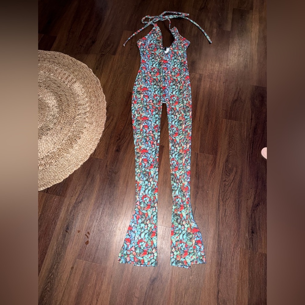 JLORRAINE
DESIGNS SEASHORE JUMPSUIT NWOT RARE SOLD OUT PRINT SEXY PRINTED $148 - Picture 7 of 10